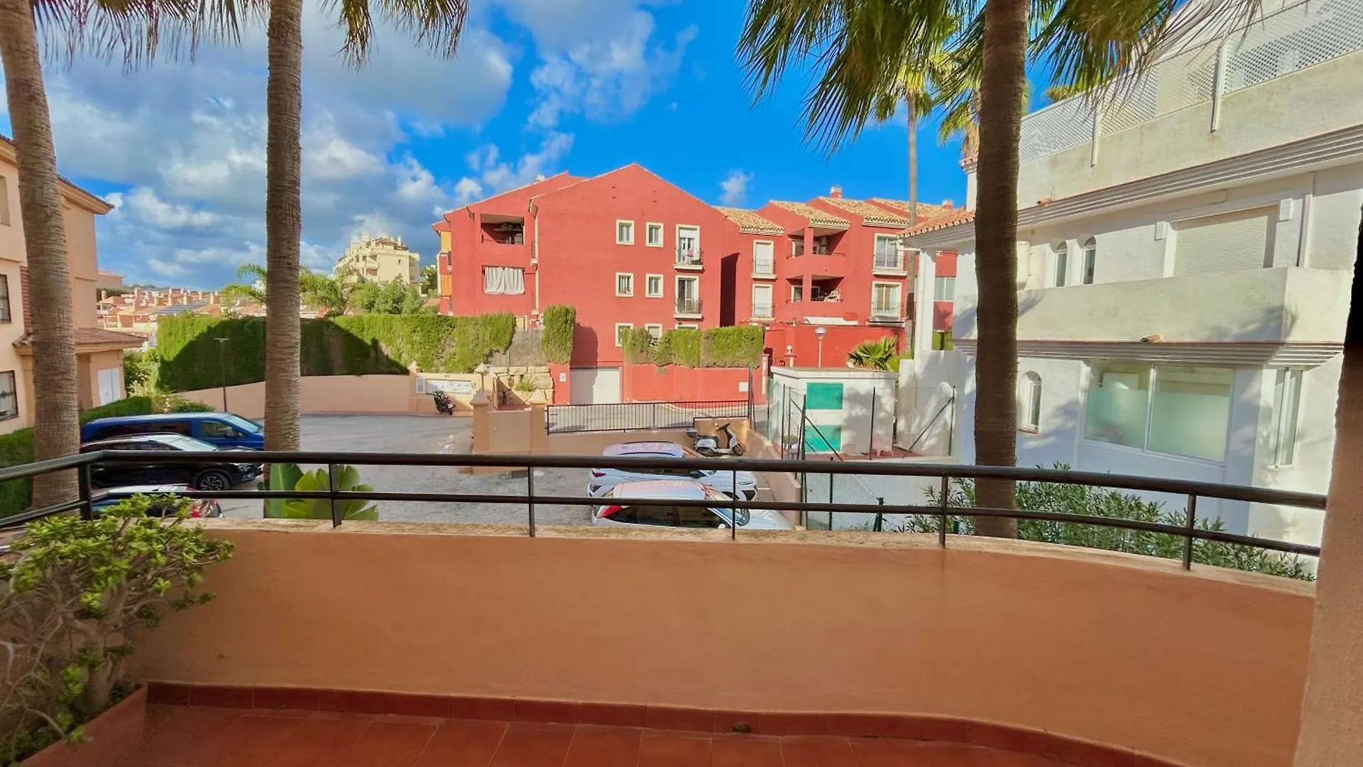 Modern And Stylish Apartment Seeview And Golfview Malaga Spain