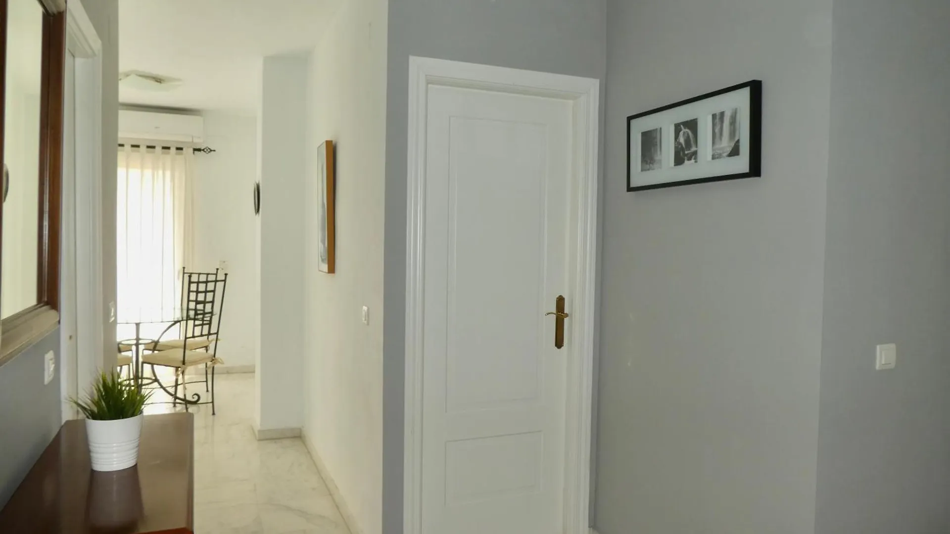 Modern And Stylish Apartment Seeview And Golfview Malaga 0*,